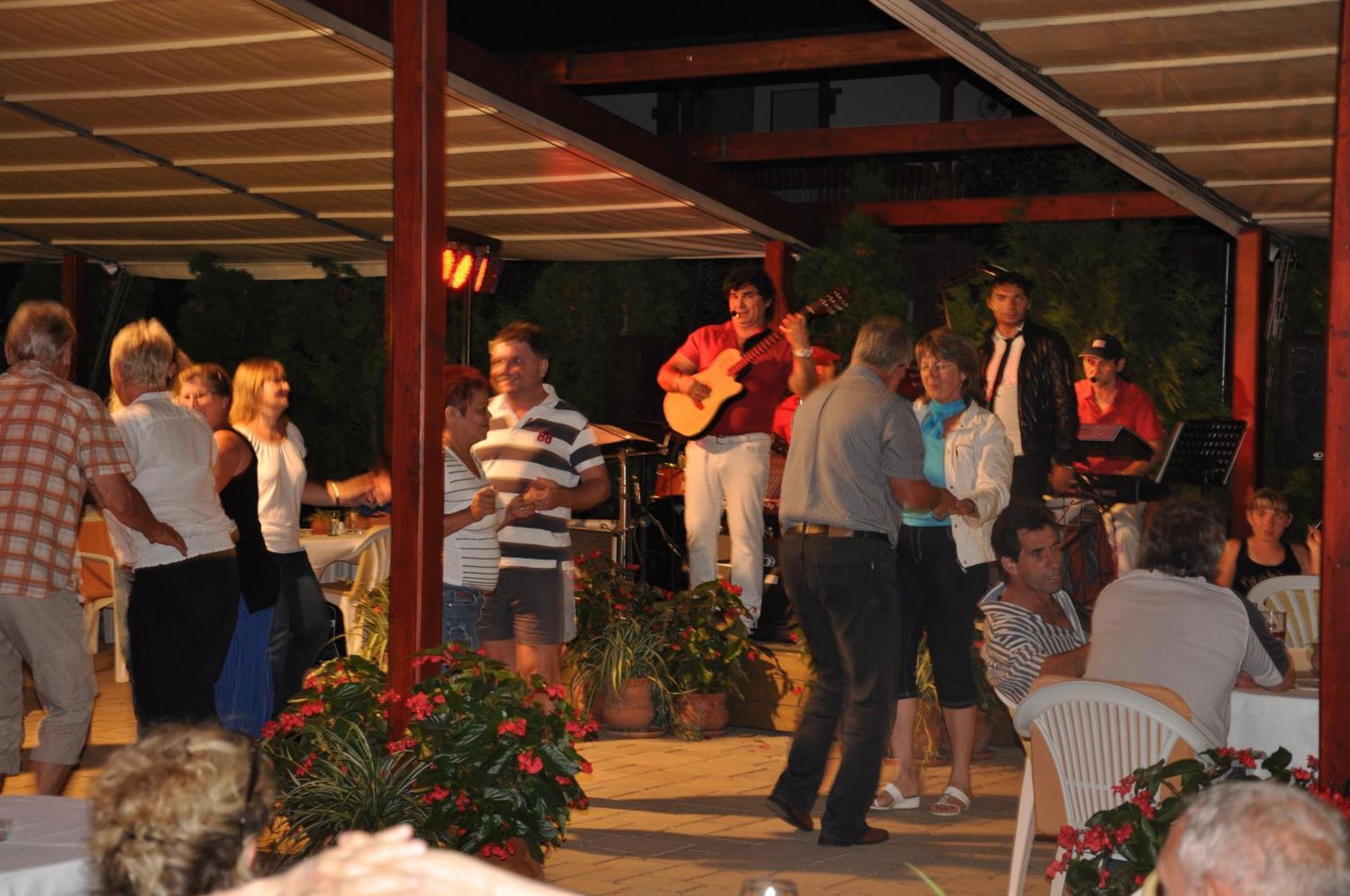 Hotel Melis Balatonlelle Exterior foto