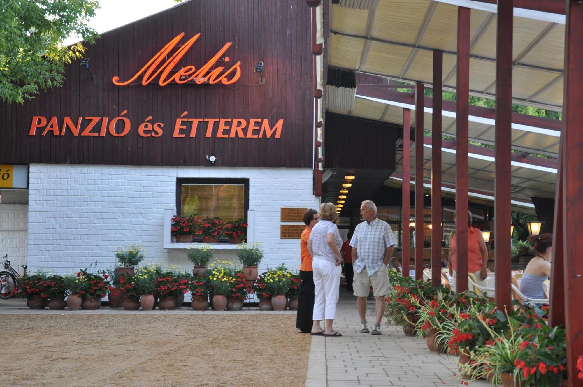 Hotel Melis Balatonlelle Exterior foto